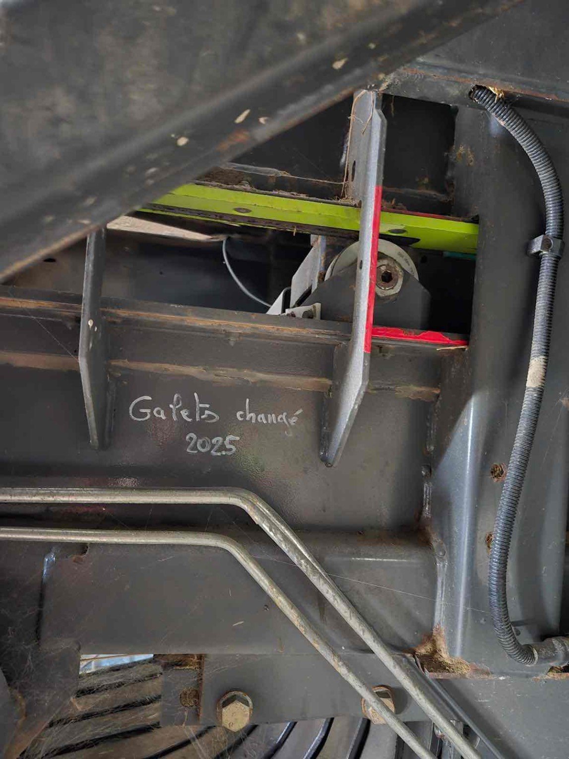 Großpackenpresse типа CLAAS QUADRANT 3200 RF 744/, Gebrauchtmaschine в ORLEIX (Фотография 5)