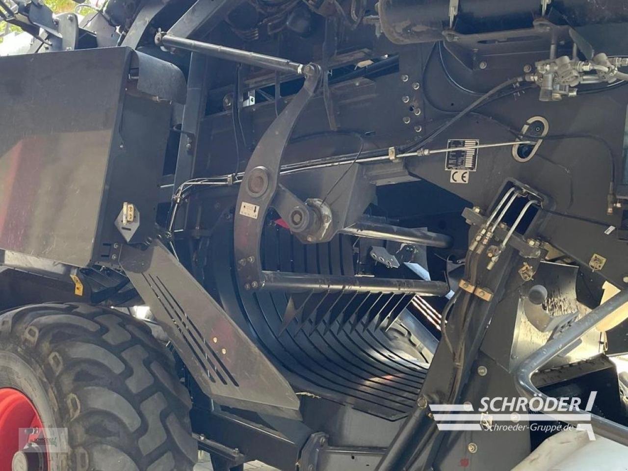 Großpackenpresse del tipo CLAAS QUADRANT 3300 RC, Gebrauchtmaschine en Twistringen (Imagen 10)