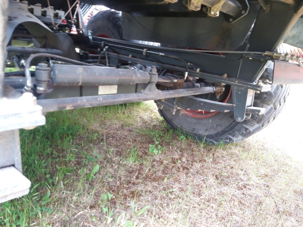 Großpackenpresse типа CLAAS QUADRANT 3300, Gebrauchtmaschine в BRAS SUR MEUSE (Фотография 9)