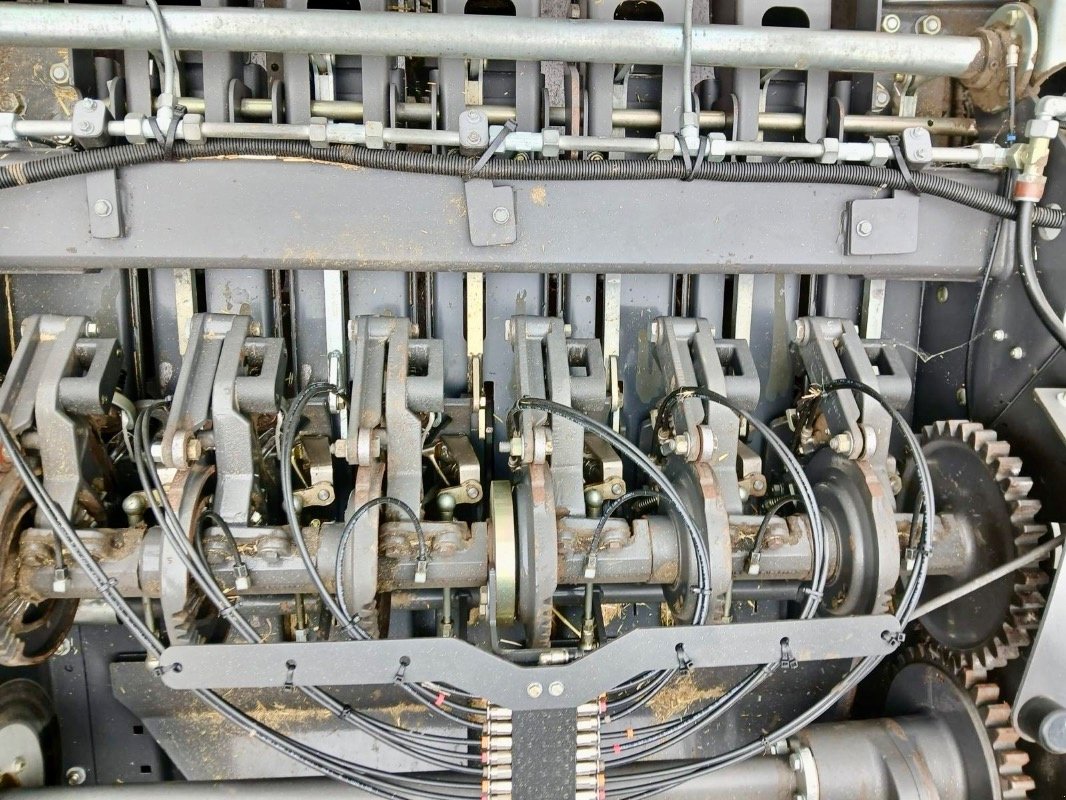 Großpackenpresse типа CLAAS Quadrant 3400 RC, Gebrauchtmaschine в Liebenwalde (Фотография 8)