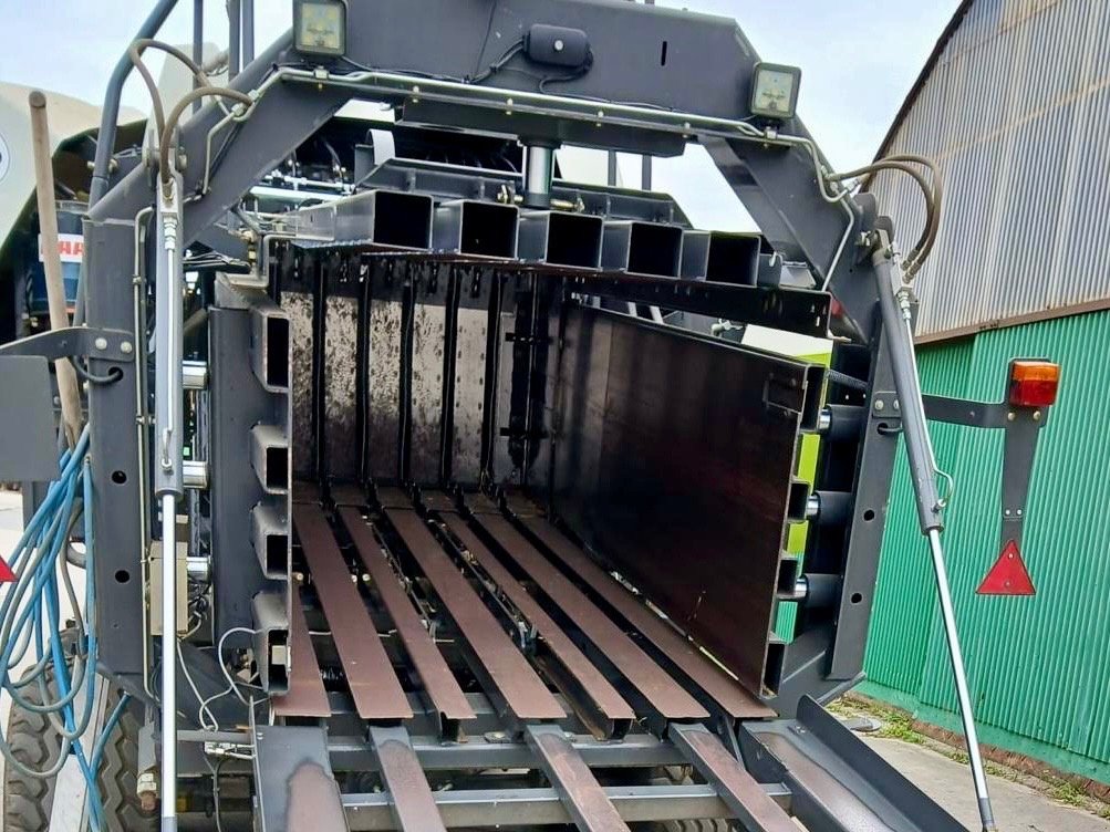 Großpackenpresse типа CLAAS Quadrant 3400 RC, Gebrauchtmaschine в Liebenwalde (Фотография 4)