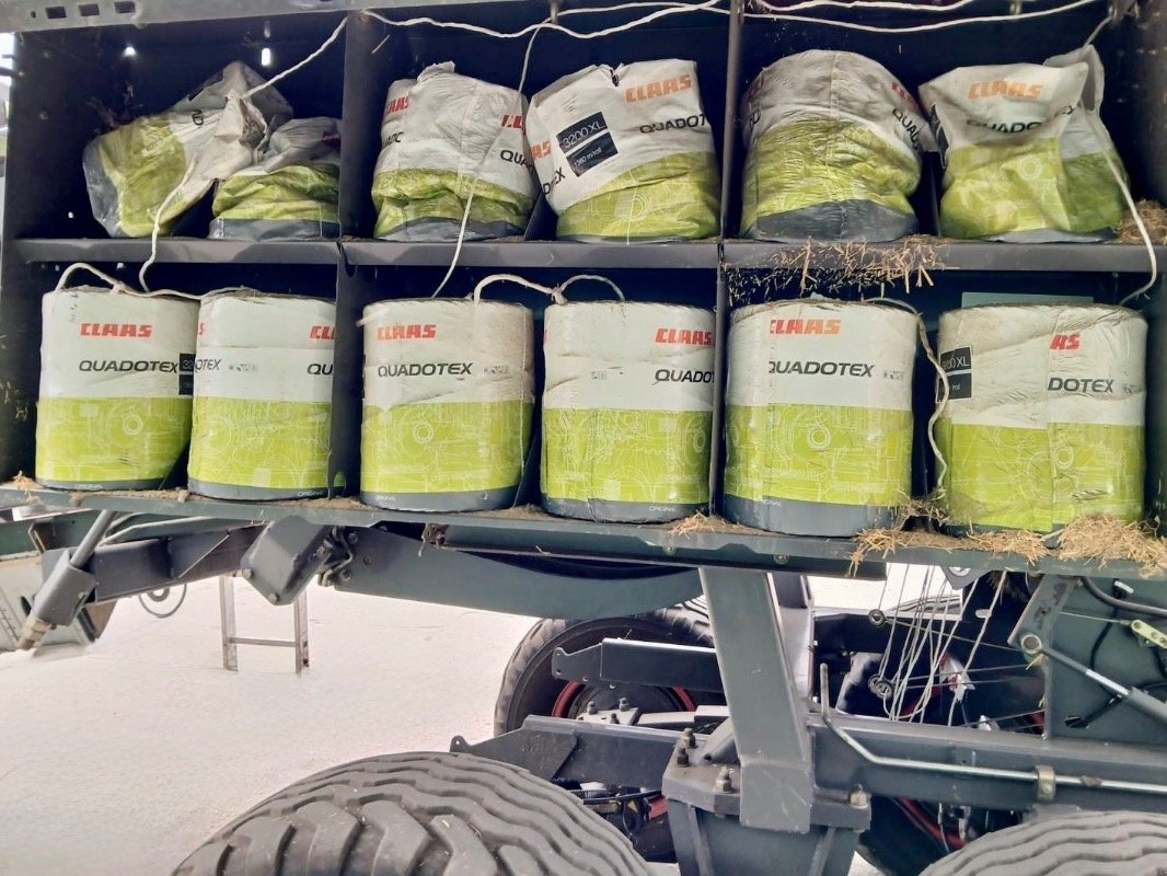 Großpackenpresse типа CLAAS Quadrant 3400 RC, Gebrauchtmaschine в Liebenwalde (Фотография 27)