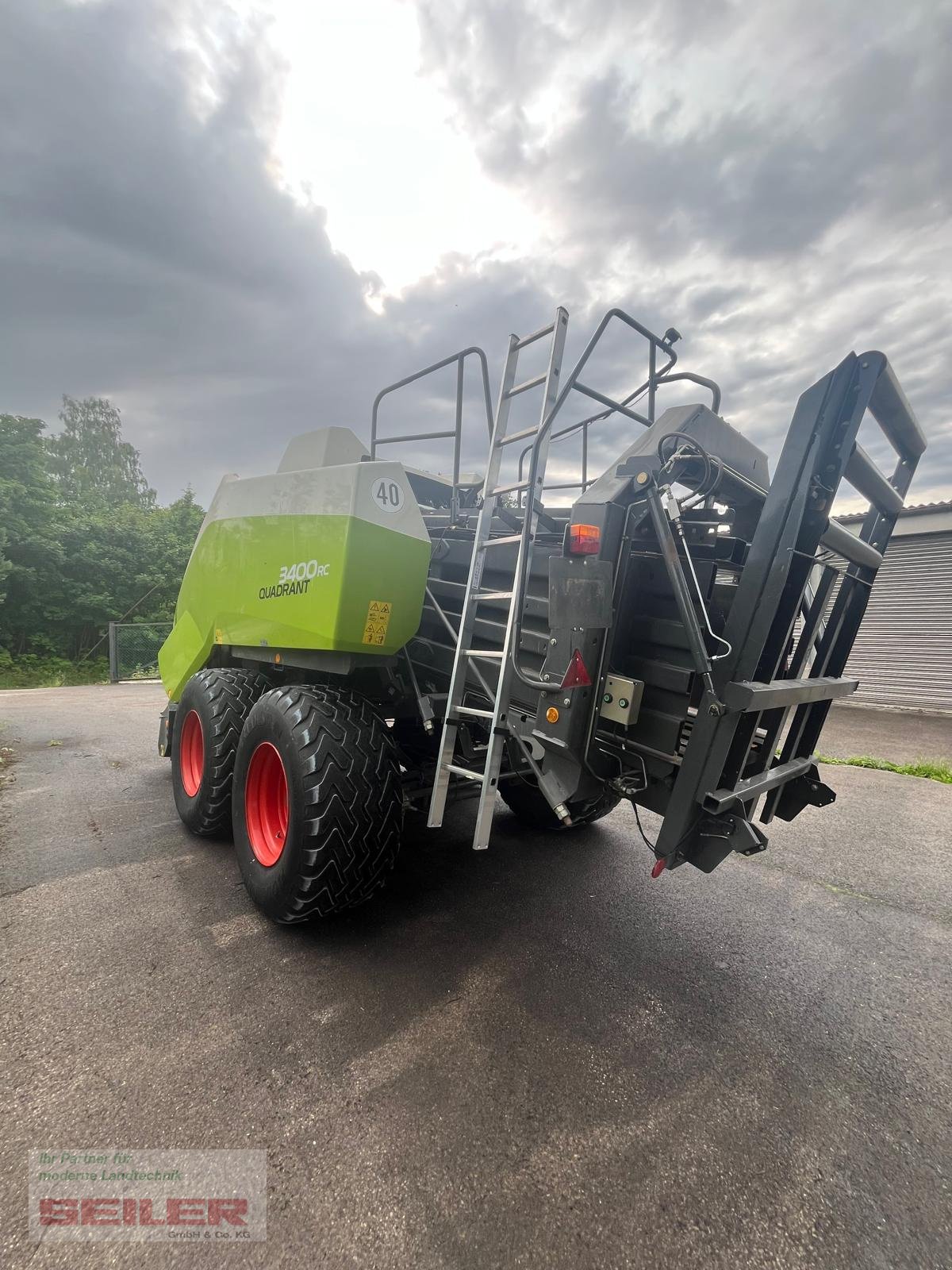Großpackenpresse of the type CLAAS Quadrant 3400 RC, Gebrauchtmaschine in Ansbach (Picture 5)