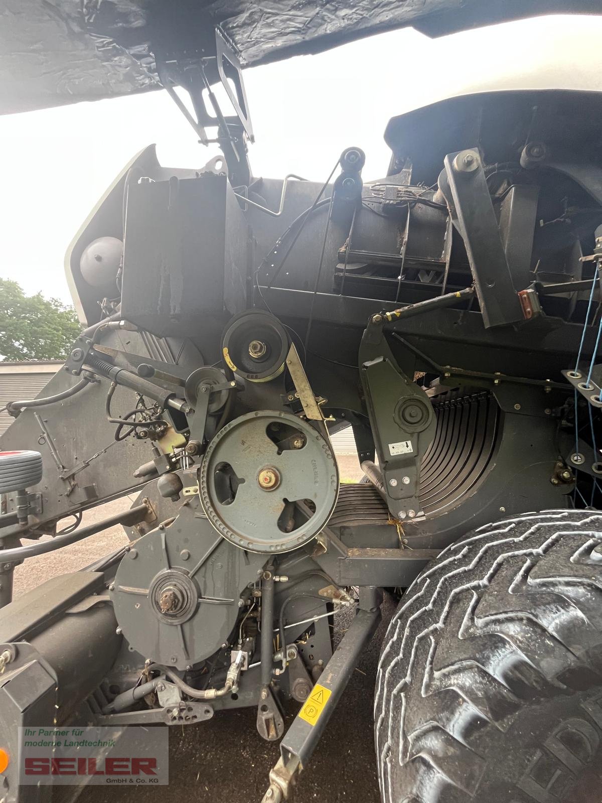 Großpackenpresse of the type CLAAS Quadrant 3400 RC, Gebrauchtmaschine in Ansbach (Picture 15)