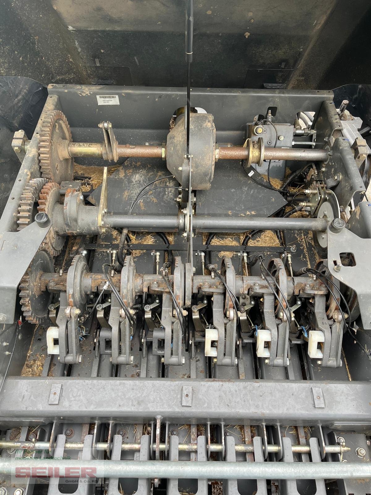 Großpackenpresse of the type CLAAS Quadrant 3400 RC, Gebrauchtmaschine in Ansbach (Picture 17)