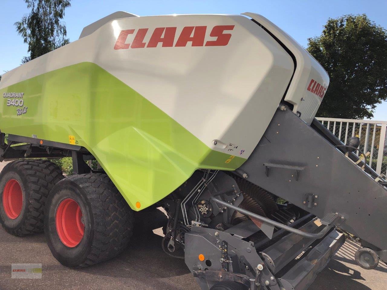 Großpackenpresse a típus CLAAS Quadrant 3400, Gebrauchtmaschine ekkor: Dasing (Kép 2)