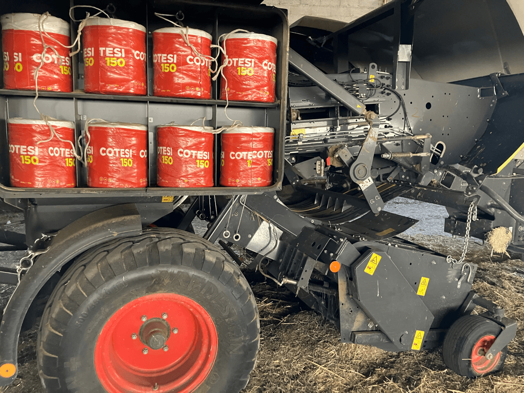 Großpackenpresse typu CLAAS QUADRANT 4000 TRADITION, Gebrauchtmaschine v SAINT ANDIOL (Obrázek 4)