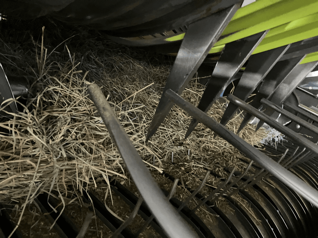 Großpackenpresse typu CLAAS QUADRANT 4000 TRADITION, Gebrauchtmaschine v SAINT ANDIOL (Obrázek 9)