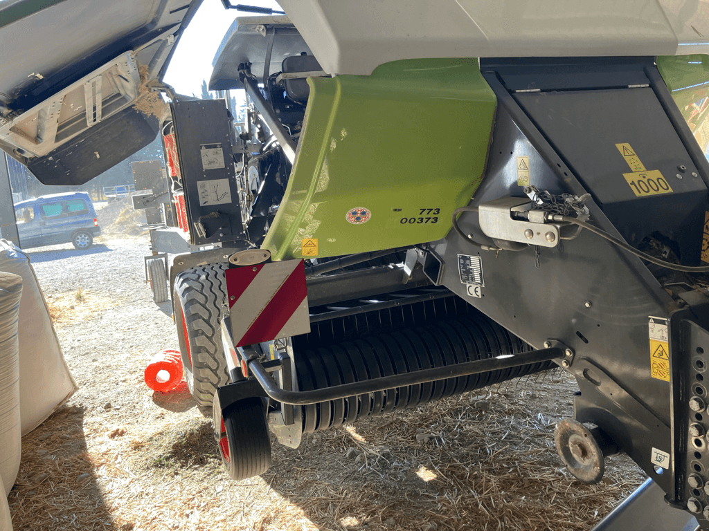 Großpackenpresse типа CLAAS QUADRANT 4000 TRADITION, Gebrauchtmaschine в SAINT ANDIOL (Фотография 9)