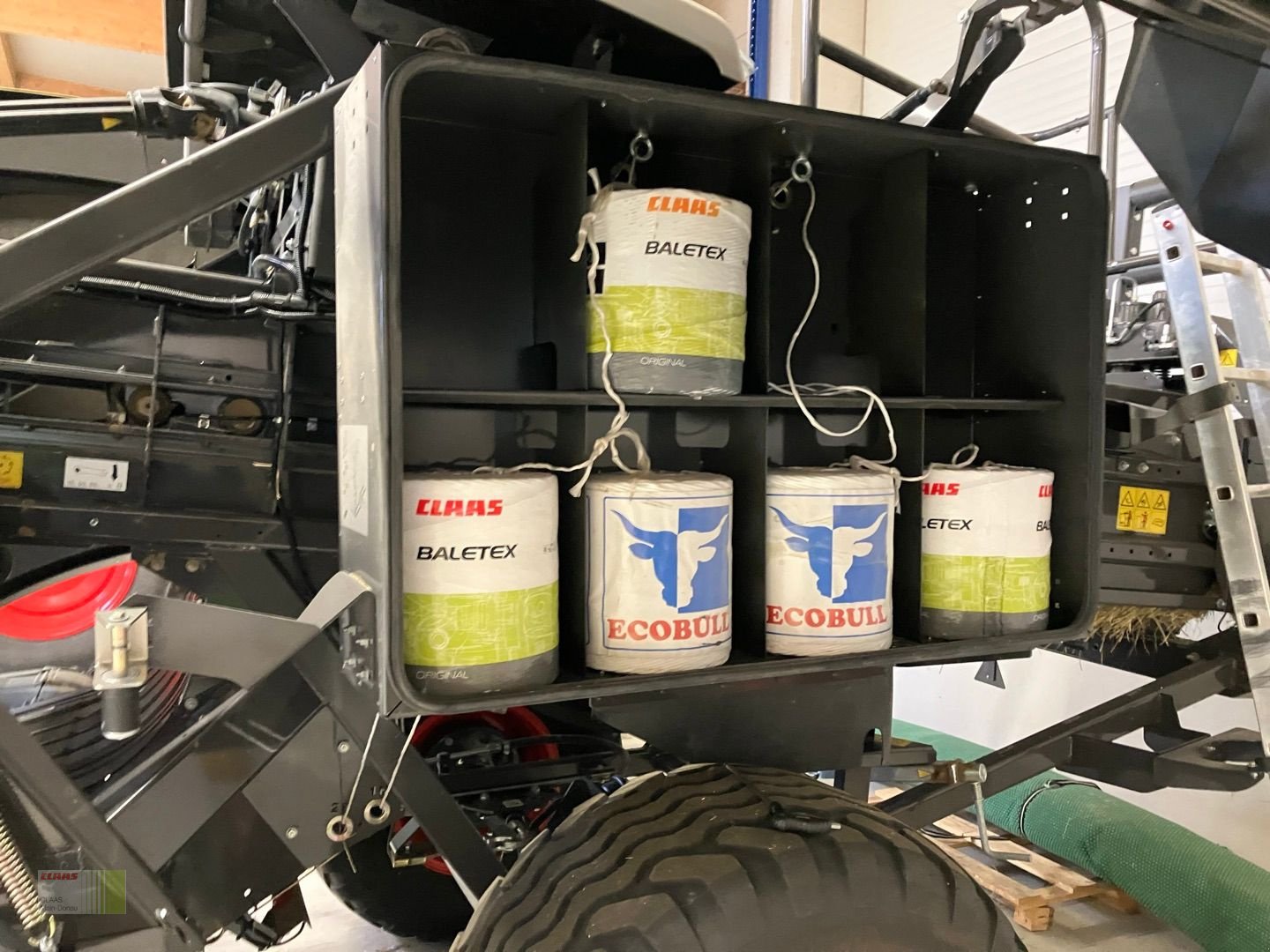 Großpackenpresse des Typs CLAAS Quadrant 4000, Gebrauchtmaschine in Werneck (Bild 10)