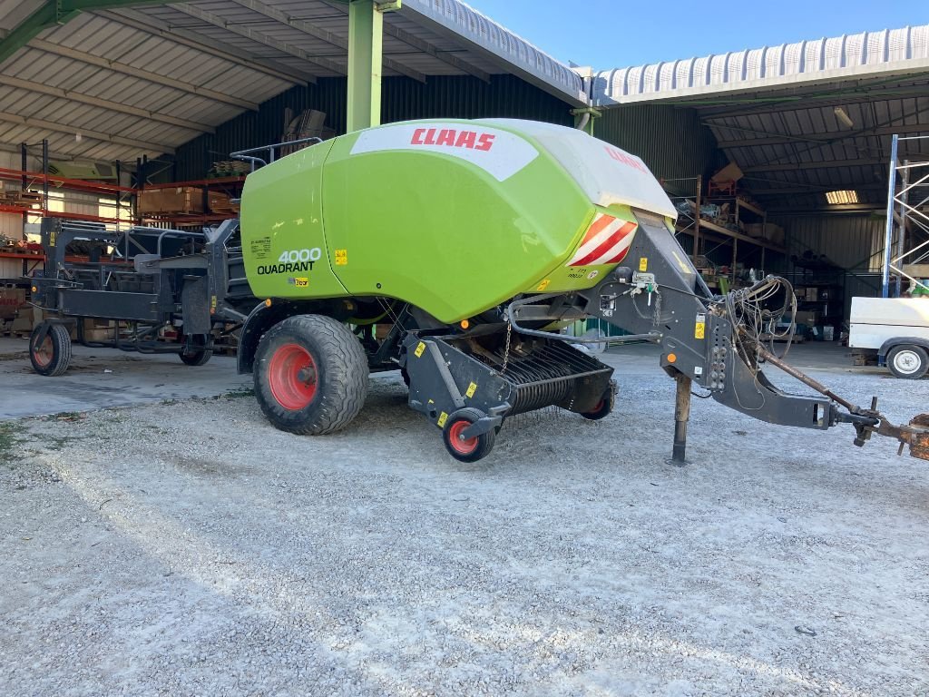 Großpackenpresse typu CLAAS Quadrant 4000, Gebrauchtmaschine v MORLHON LE HAUT (Obrázek 4)