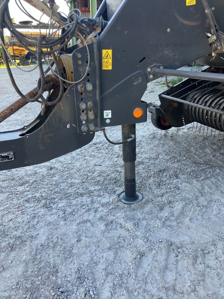 Großpackenpresse typu CLAAS Quadrant 4000, Gebrauchtmaschine v MORLHON LE HAUT (Obrázek 7)