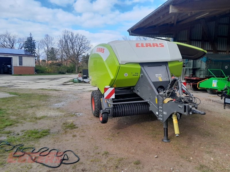 Großpackenpresse des Typs CLAAS Quadrant 4000, Gebrauchtmaschine in Suhlendorf (Bild 2)