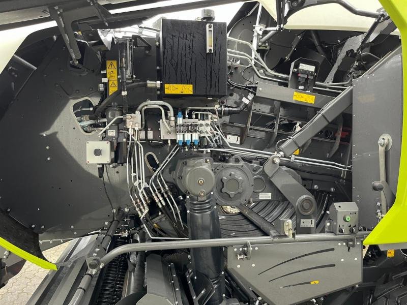 Großpackenpresse a típus CLAAS QUADRANT 4200 FC T+ST, Gebrauchtmaschine ekkor: Hockenheim (Kép 11)