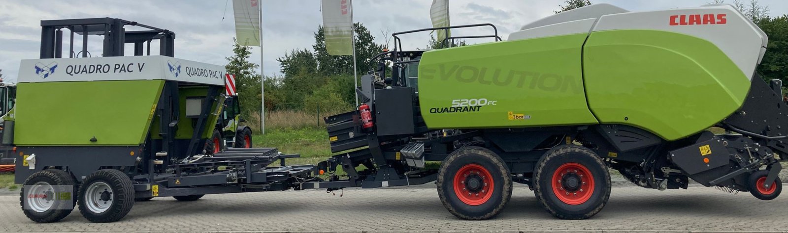 Großpackenpresse типа CLAAS Quadrant 5200 Evolution FC Tandem inkl. Quadro Pack V, Gebrauchtmaschine в Schwülper (Фотография 3)