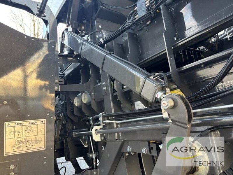 Großpackenpresse of the type CLAAS QUADRANT 5200 EVOLUTION FC TANDEM, Gebrauchtmaschine in Meppen (Picture 17)
