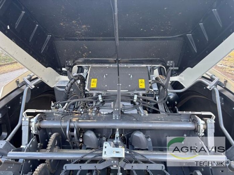 Großpackenpresse of the type CLAAS QUADRANT 5200 EVOLUTION FC TANDEM, Gebrauchtmaschine in Meppen (Picture 24)