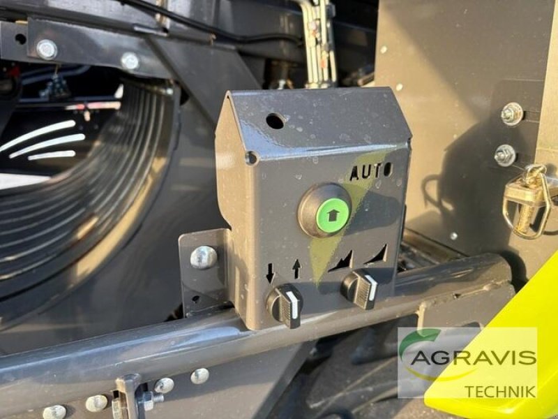 Großpackenpresse of the type CLAAS QUADRANT 5200 EVOLUTION FC TANDEM, Gebrauchtmaschine in Meppen (Picture 12)