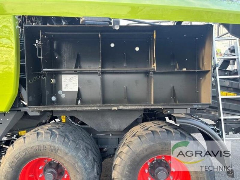 Großpackenpresse of the type CLAAS QUADRANT 5200 EVOLUTION FC TANDEM, Gebrauchtmaschine in Meppen (Picture 13)