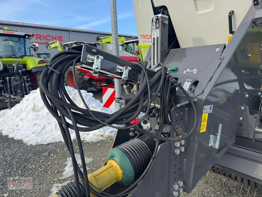Großpackenpresse of the type CLAAS Quadrant 5200 Evolution FC Tandem, Neumaschine in Bockel - Gyhum (Picture 9)