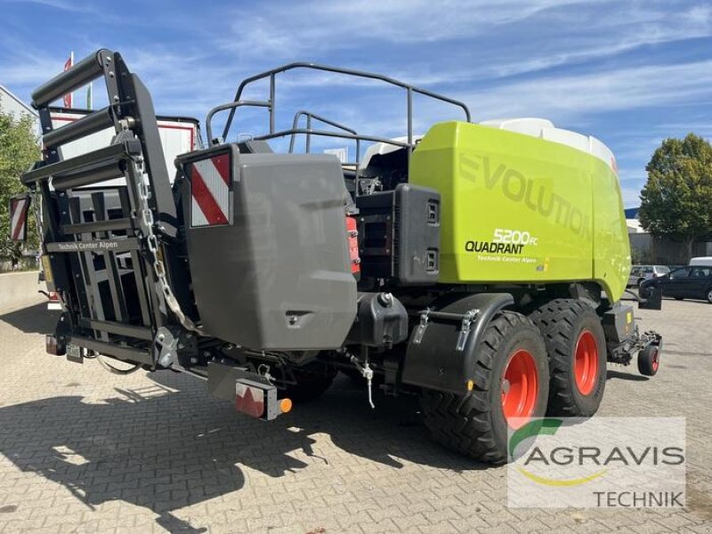 Großpackenpresse Türe ait CLAAS QUADRANT 5200 EVOLUTION FC TANDEM, Vorführmaschine içinde Alpen (resim 3)