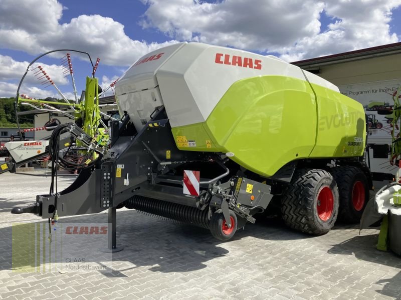 Großpackenpresse des Typs CLAAS QUADRANT 5200 FC EVOLUTION, Vorführmaschine in Cham (Bild 1)