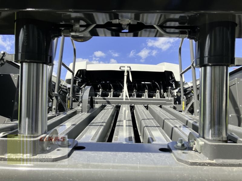 Großpackenpresse типа CLAAS QUADRANT 5200 FC EVOLUTION, Vorführmaschine в Cham (Фотография 19)