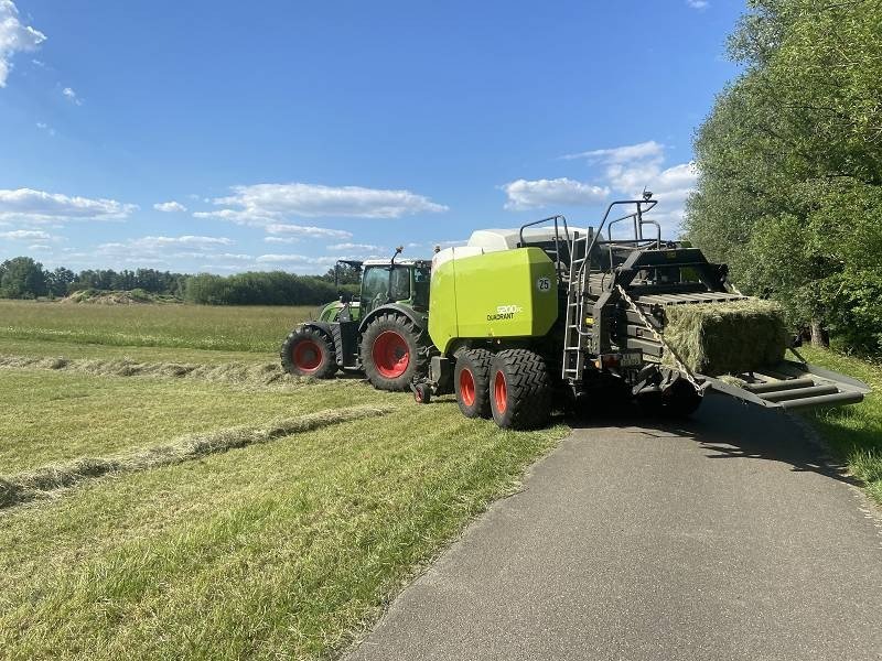 Großpackenpresse des Typs CLAAS Quadrant 5200 FC T+ST Lenkachse, Gebrauchtmaschine in Schutterzell (Bild 1)