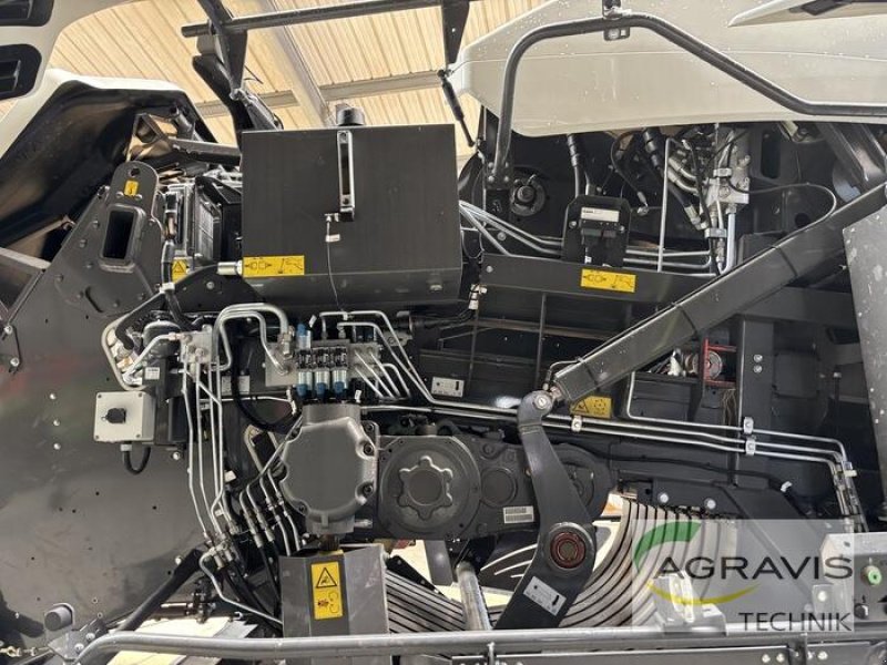 Großpackenpresse типа CLAAS QUADRANT 5200 FC T, Gebrauchtmaschine в Olfen  (Фотография 13)