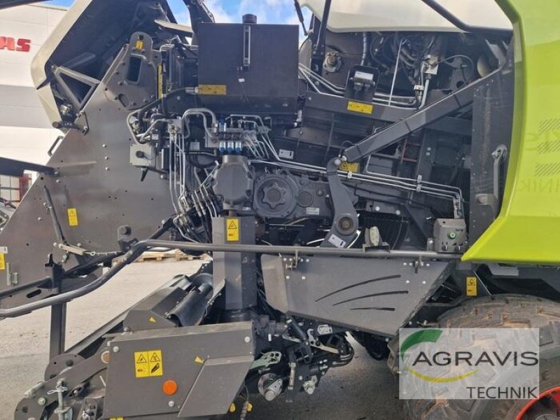 Großpackenpresse des Typs CLAAS QUADRANT 5200 FC T, Vorführmaschine in Melle-Wellingholzhausen (Bild 9)