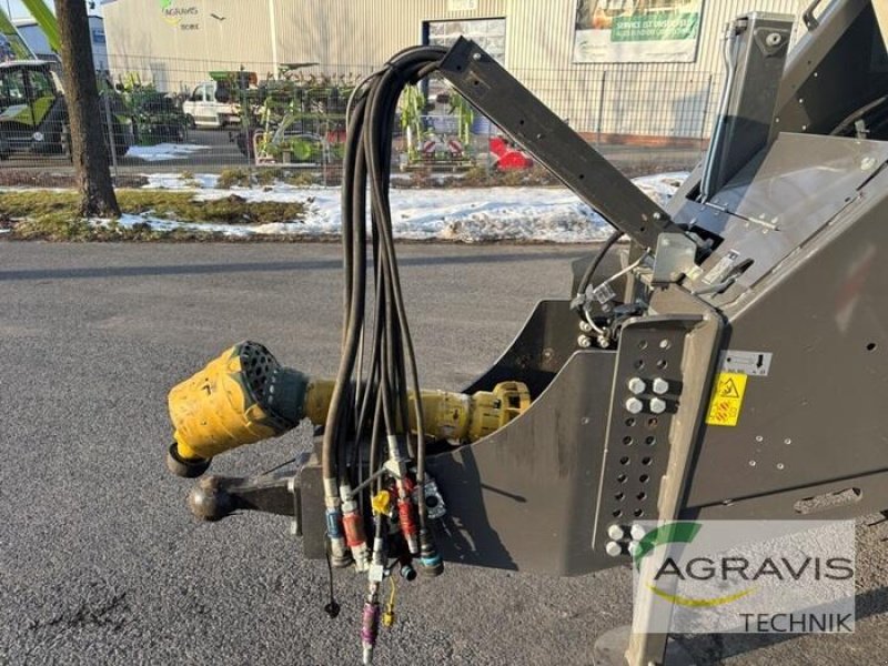 Großpackenpresse του τύπου CLAAS QUADRANT 5200 FC TA, Gebrauchtmaschine σε Meppen (Φωτογραφία 5)