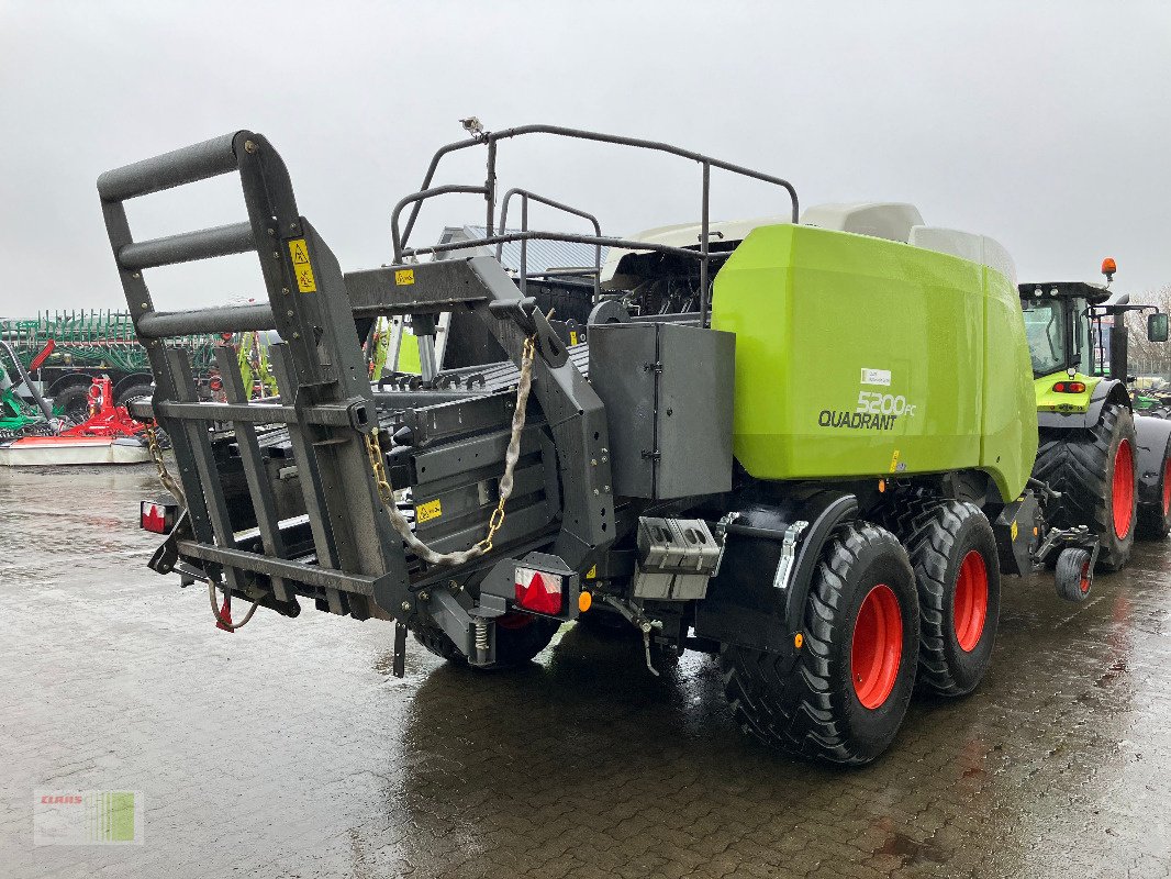 Großpackenpresse des Typs CLAAS QUADRANT 5200 FC Tandem, Gebrauchtmaschine in Schenefeld (Bild 4)