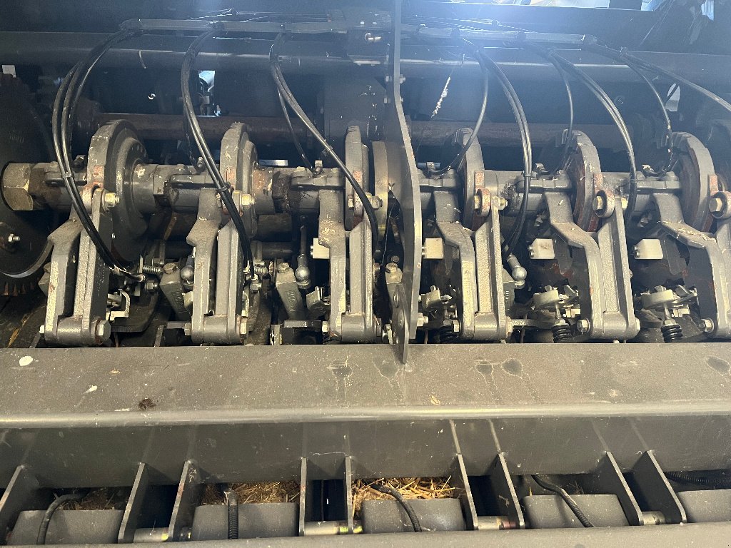 Großpackenpresse a típus CLAAS QUADRANT 5200 FC, Gebrauchtmaschine ekkor: VERT TOULON (Kép 10)