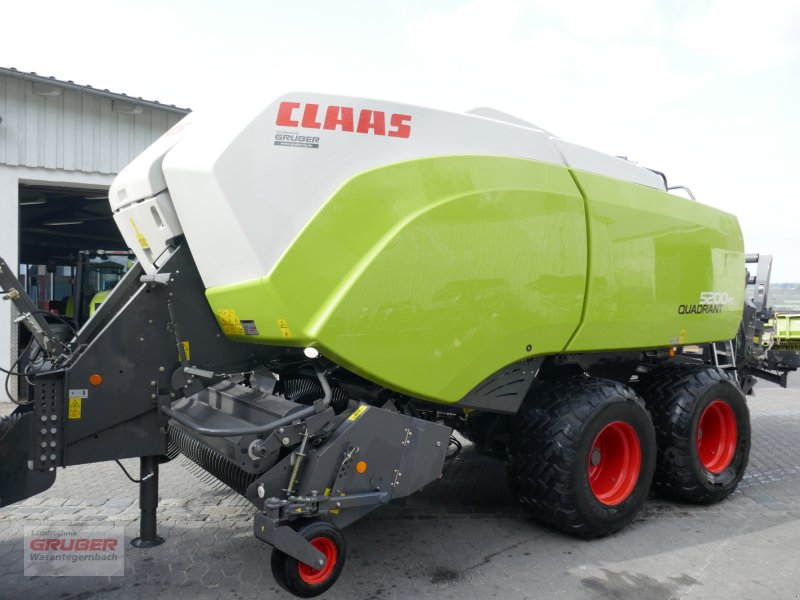 Großpackenpresse des Typs CLAAS Quadrant 5200 FC, Gebrauchtmaschine in Dorfen