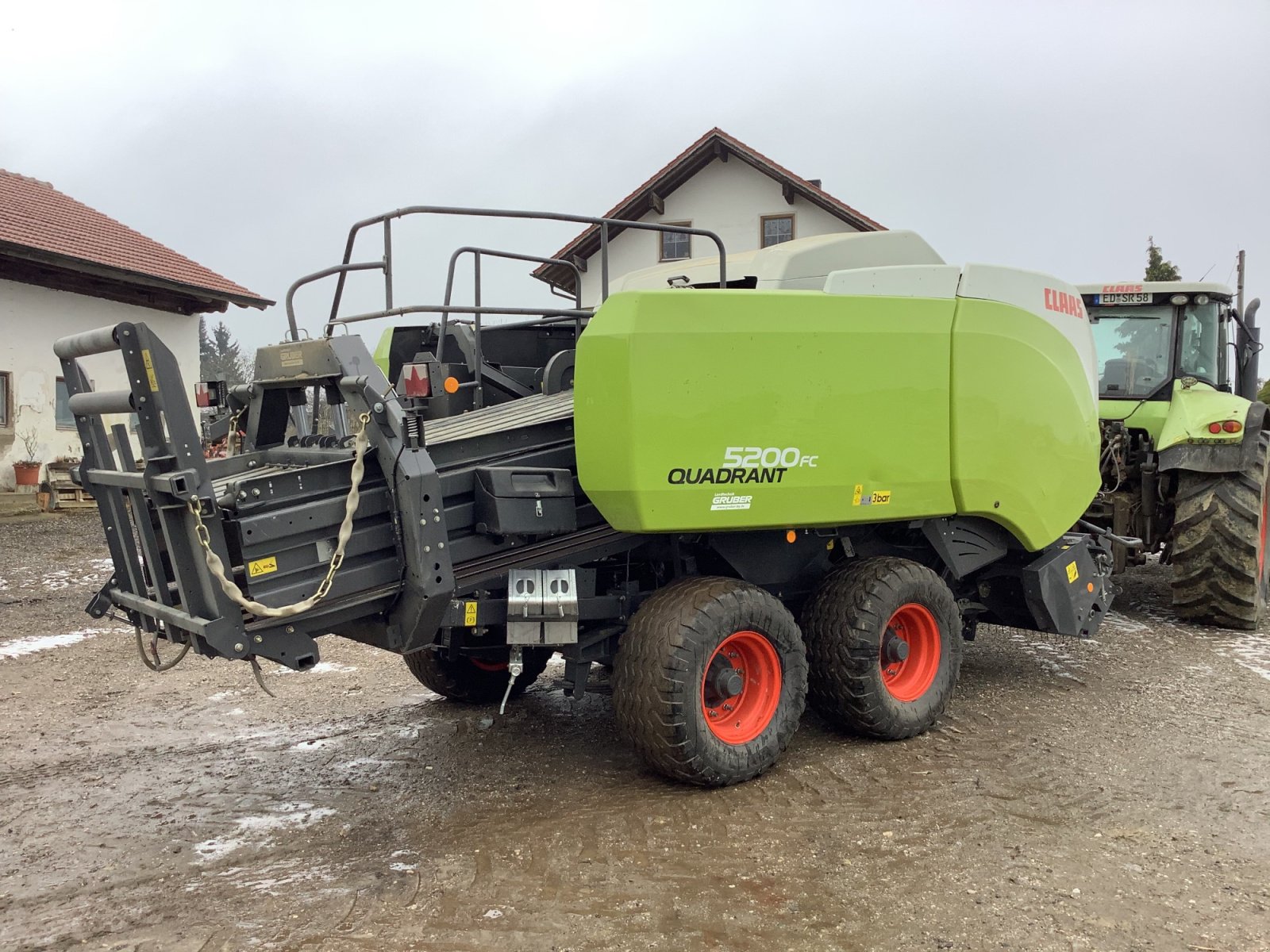 Großpackenpresse типа CLAAS Quadrant 5200 FC, Gebrauchtmaschine в Altfraunhofen (Фотография 4)
