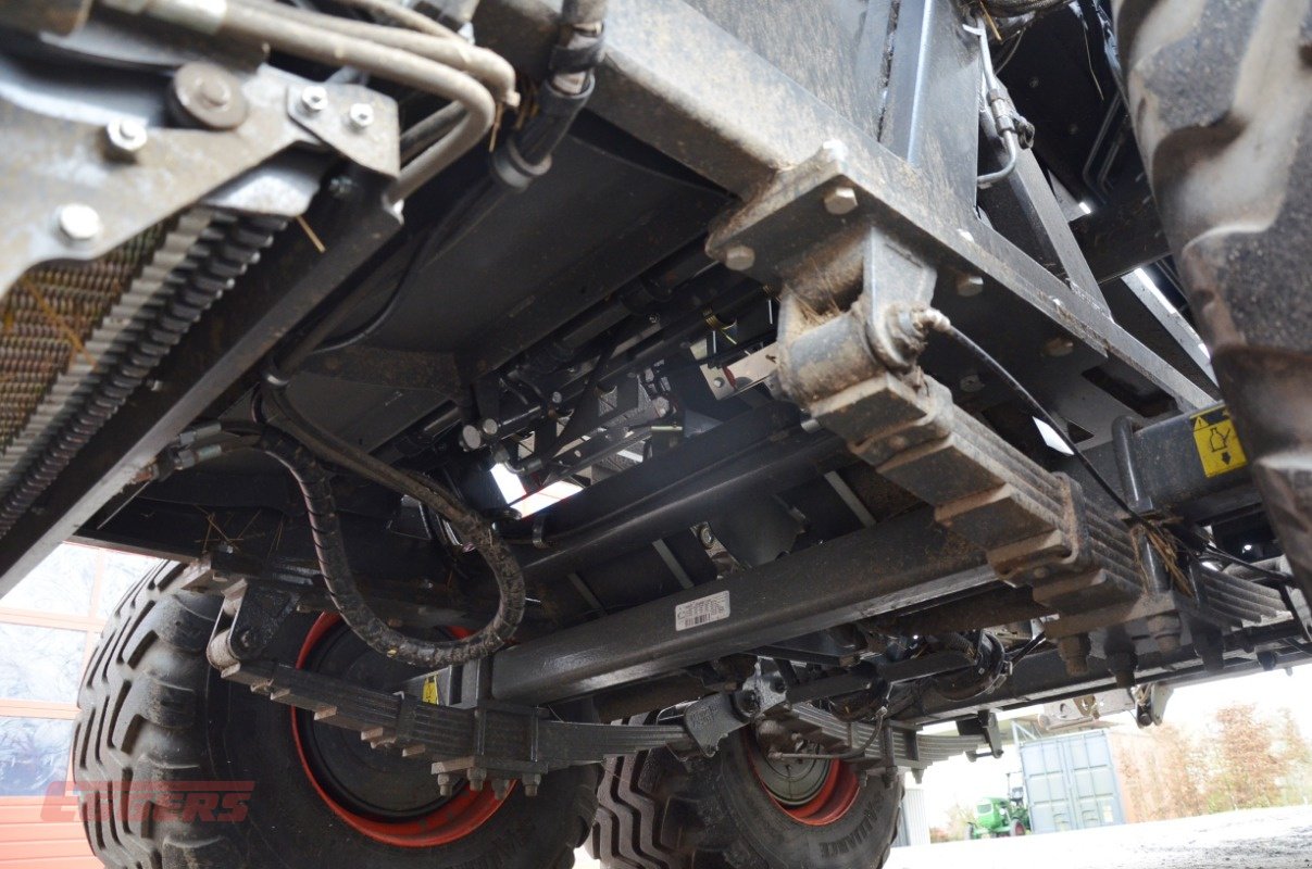 Großpackenpresse des Typs CLAAS QUADRANT 5300 EVOLUTION FC Tan, Gebrauchtmaschine in Suhlendorf (Bild 12)