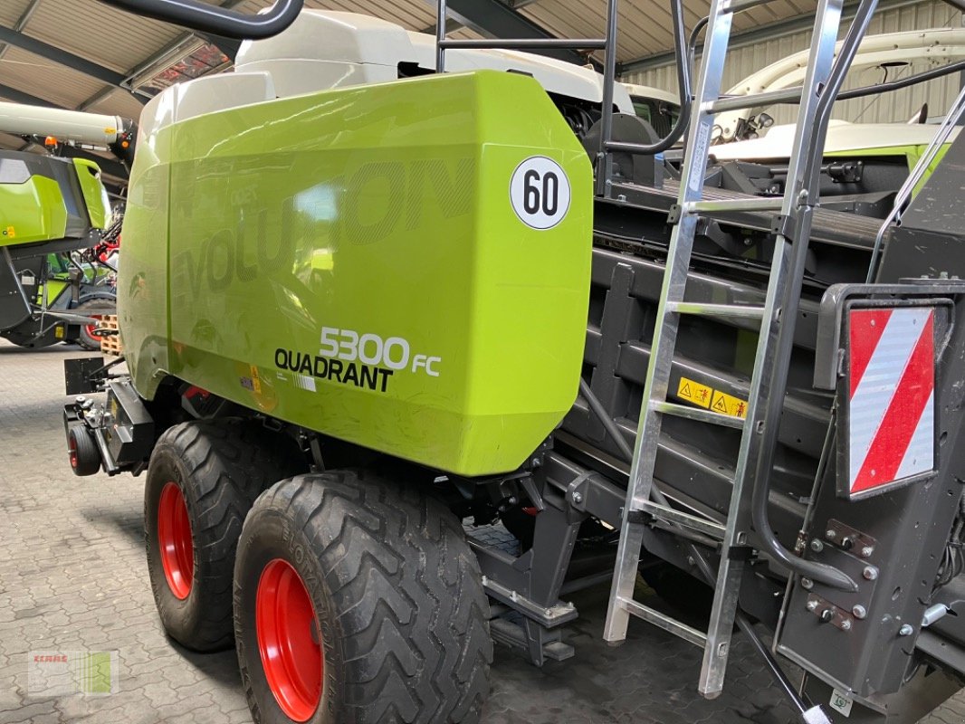 Großpackenpresse of the type CLAAS QUADRANT 5300 EVOLUTION FC Tandem, Gebrauchtmaschine in Weddingstedt (Picture 5)
