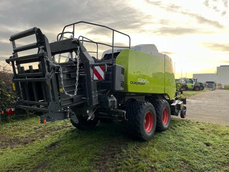 Großpackenpresse типа CLAAS QUADRANT 5300 FC T+ST, Gebrauchtmaschine в Hockenheim (Фотография 5)