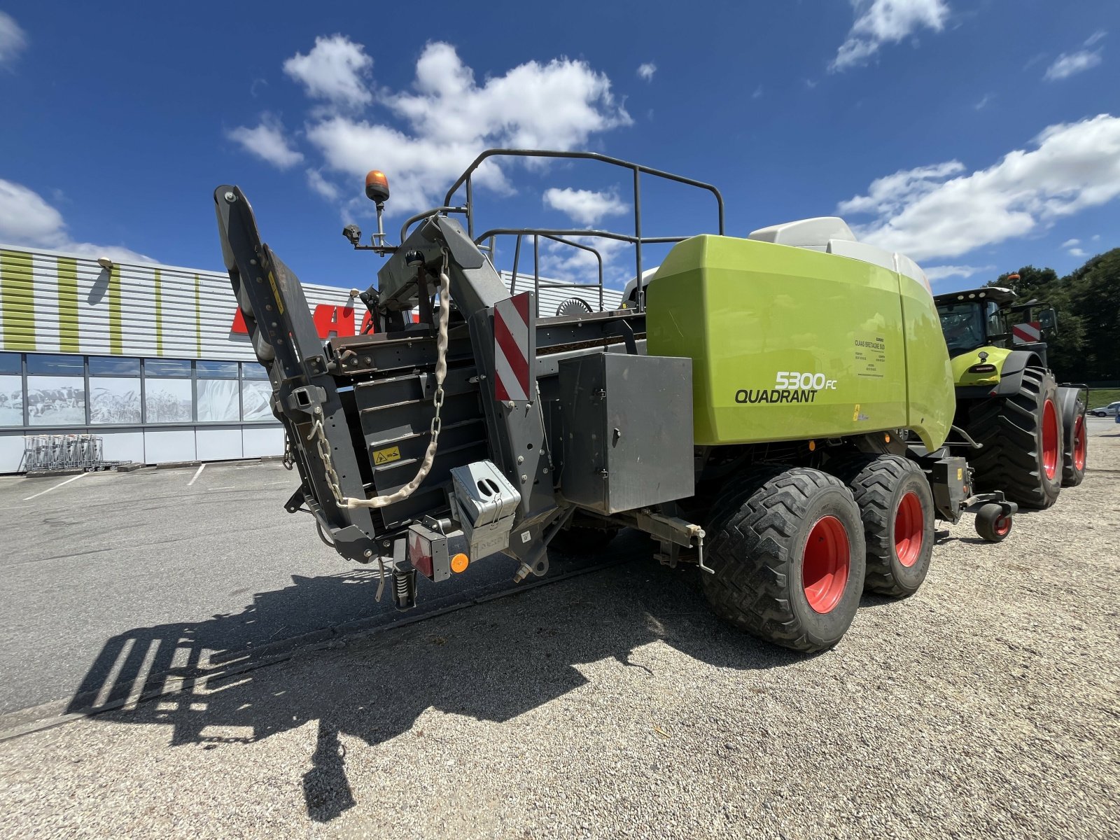 Großpackenpresse типа CLAAS QUADRANT 5300 FC T TRADITION, Gebrauchtmaschine в PONTIVY (Фотография 4)