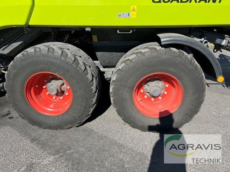 Großpackenpresse типа CLAAS QUADRANT 5300 FC T, Gebrauchtmaschine в Meppen (Фотография 17)