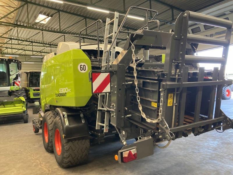 Großpackenpresse типа CLAAS QUADRANT 5300 FC T, Gebrauchtmaschine в Hockenheim (Фотография 3)