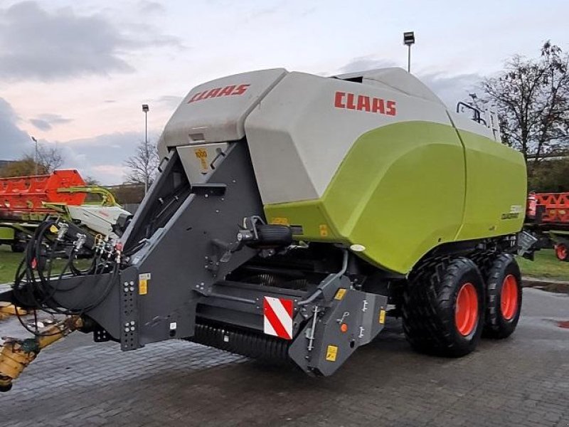 Großpackenpresse des Typs CLAAS QUADRANT 5300 FC T, Gebrauchtmaschine in Hockenheim (Bild 1)