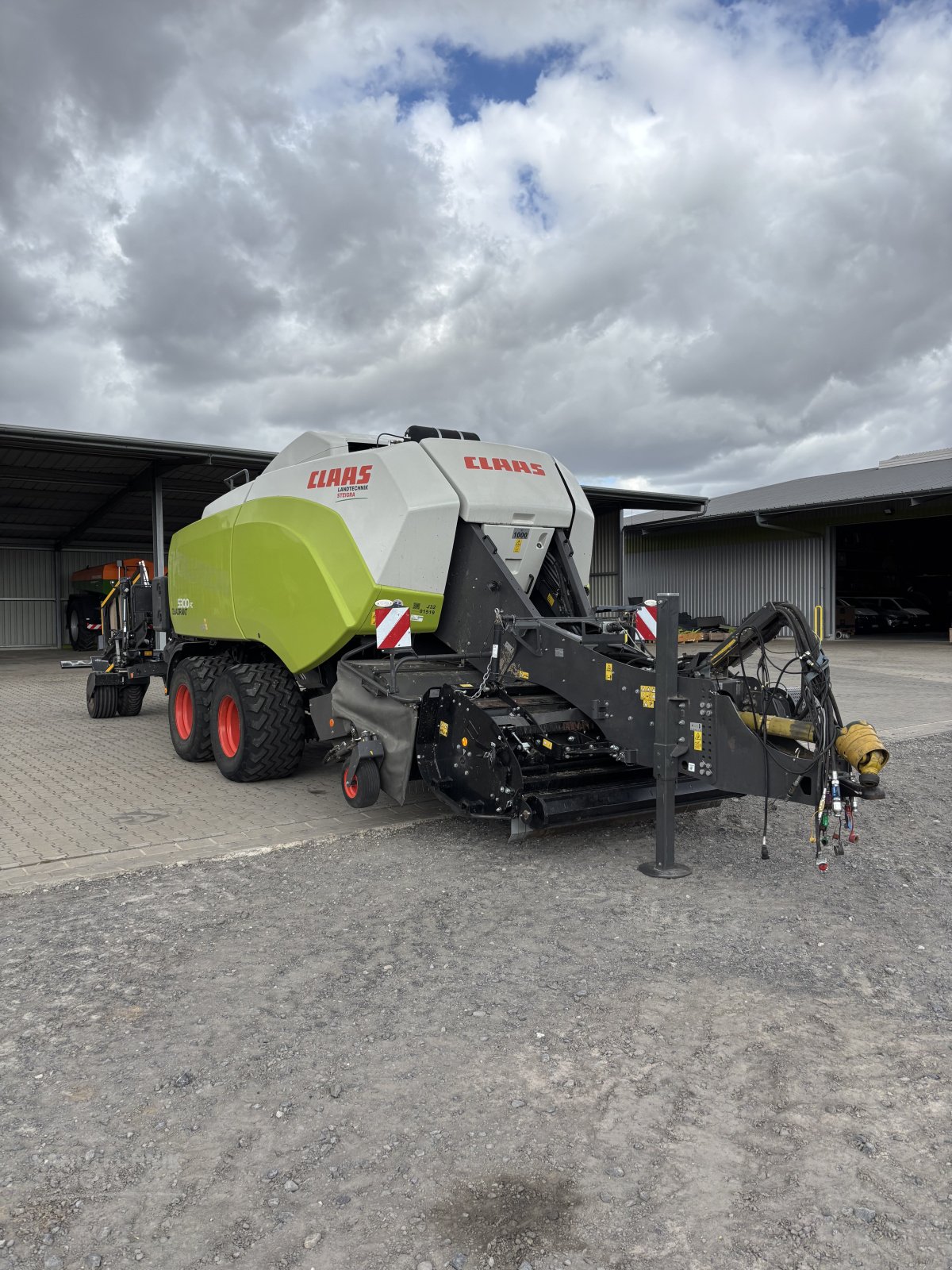 Großpackenpresse des Typs CLAAS Quadrant 5300 FC Tandem EVOLUTION Müthing Vorbauhäcksler, Gebrauchtmaschine in Steigra (Bild 1)