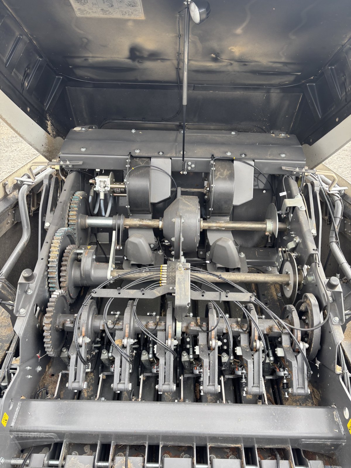 Großpackenpresse des Typs CLAAS Quadrant 5300 FC Tandem EVOLUTION Müthing Vorbauhäcksler, Gebrauchtmaschine in Steigra (Bild 7)