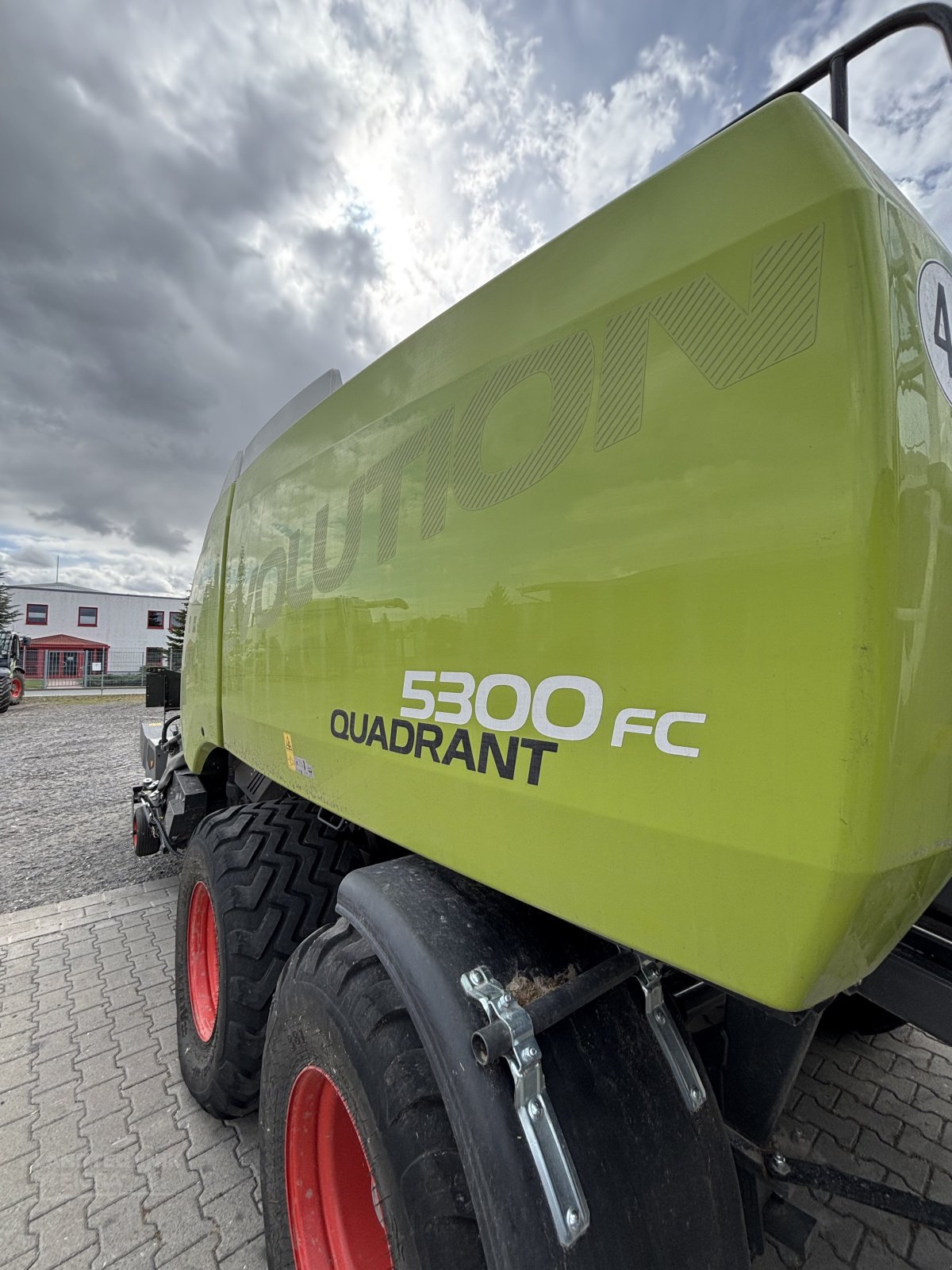 Großpackenpresse des Typs CLAAS Quadrant 5300 FC Tandem EVOLUTION Müthing Vorbauhäcksler, Gebrauchtmaschine in Steigra (Bild 12)