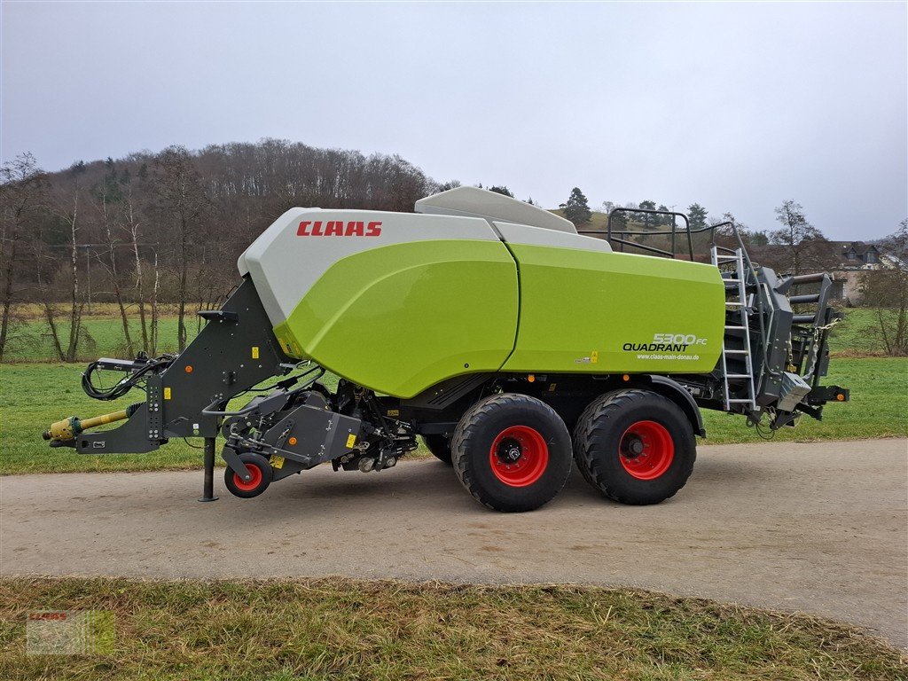 Großpackenpresse of the type CLAAS Quadrant 5300 FC, Gebrauchtmaschine in Wassertrüdingen (Picture 2)