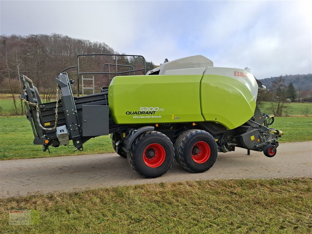 Großpackenpresse of the type CLAAS Quadrant 5300 FC, Gebrauchtmaschine in Wassertrüdingen (Picture 12)