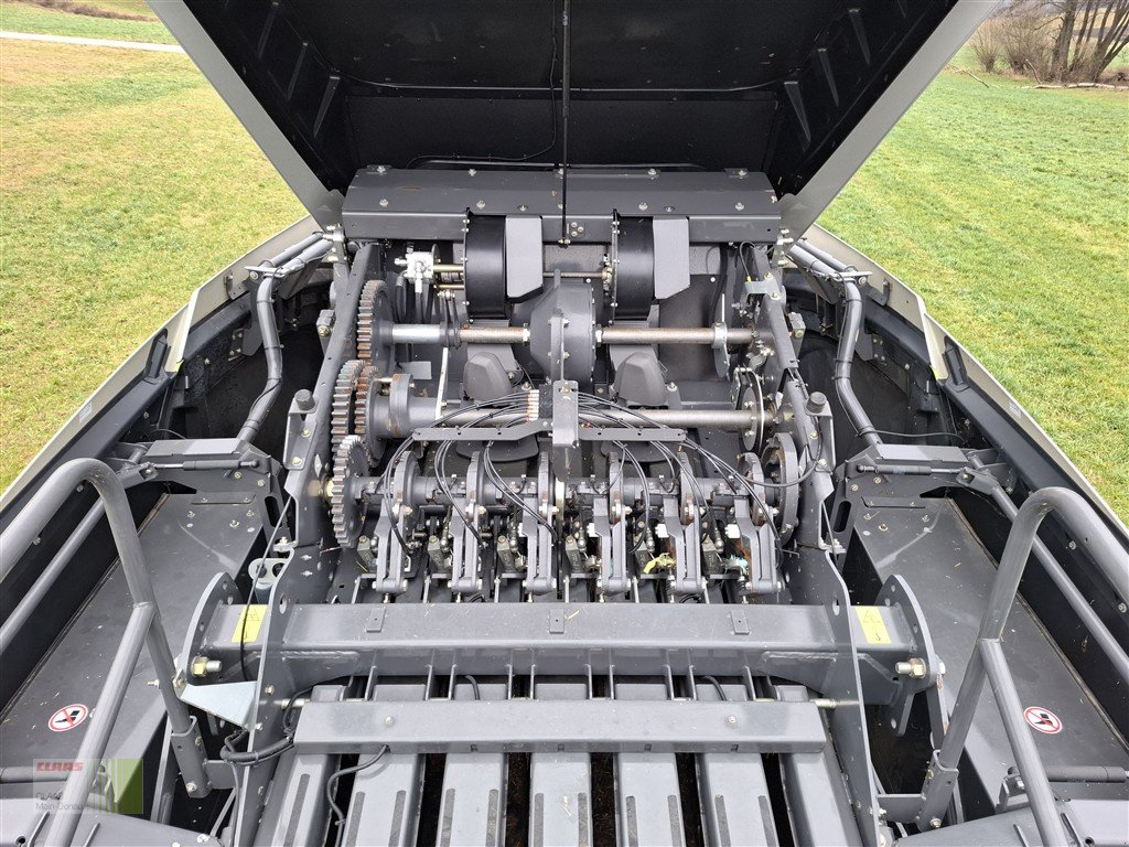 Großpackenpresse of the type CLAAS Quadrant 5300 FC, Gebrauchtmaschine in Wassertrüdingen (Picture 22)