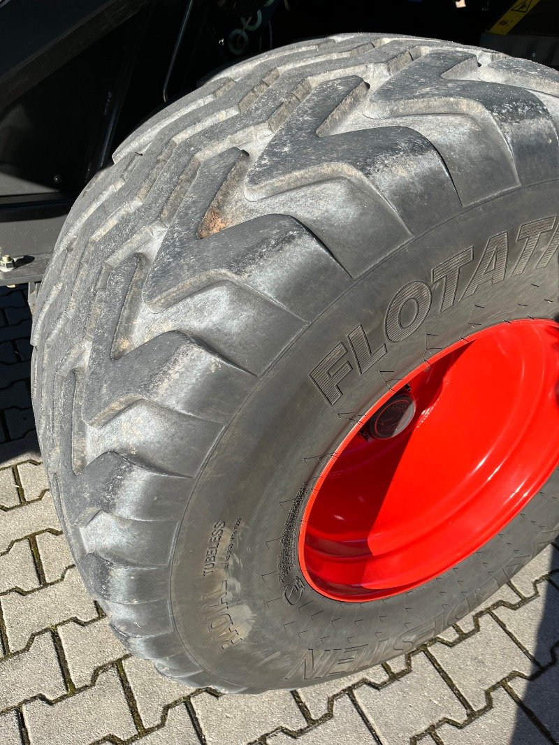 Großpackenpresse typu CLAAS Quadrant 5300 RC, Gebrauchtmaschine v Ebersbach (Obrázek 13)