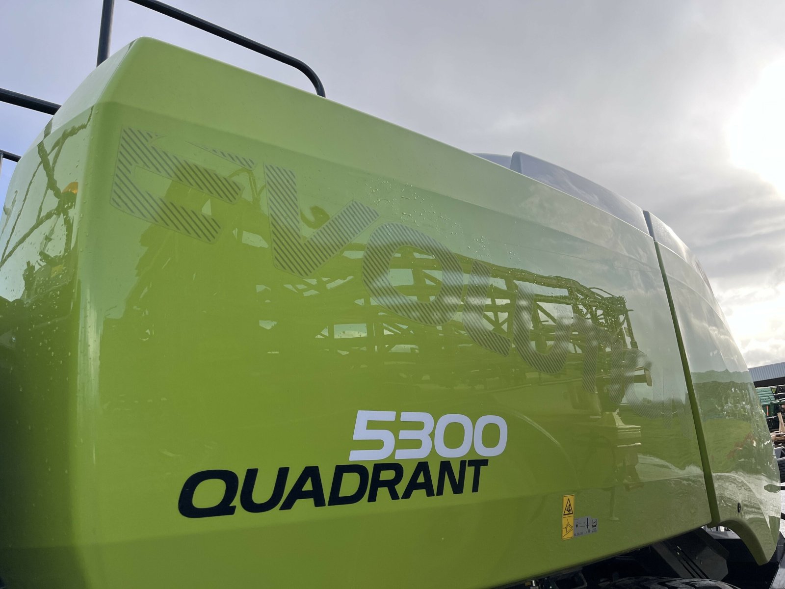 Großpackenpresse typu CLAAS QUADRANT 5300 RF EVOLUTION !, Gebrauchtmaschine v PONTIVY (Obrázok 6)